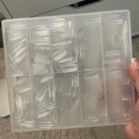 Nails - Picture 2 of 10